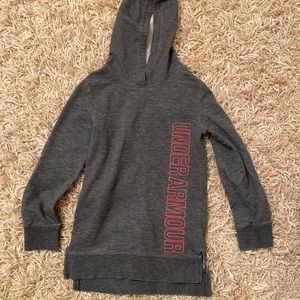 Under amour sweatshirt. Size 5